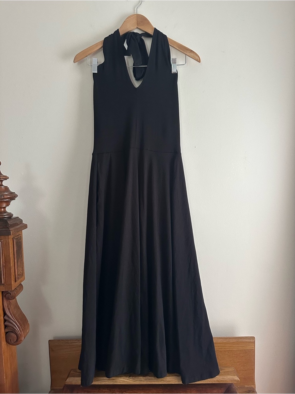 Pact • Organic Cotton Fit & Flare Modern Halter Dress in Black - Picture 2 of 9